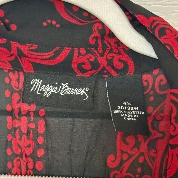 Maggie Barnes Red Black Damask Scroll Print Chiffon Blouse Plus Size 4X 30/32W - Picture 2 of 3